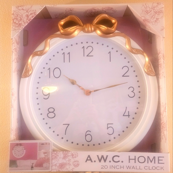 White and Gold Bow Wall Clock